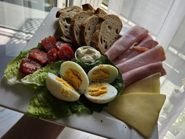Ordinary breakfast