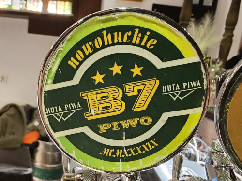B7
